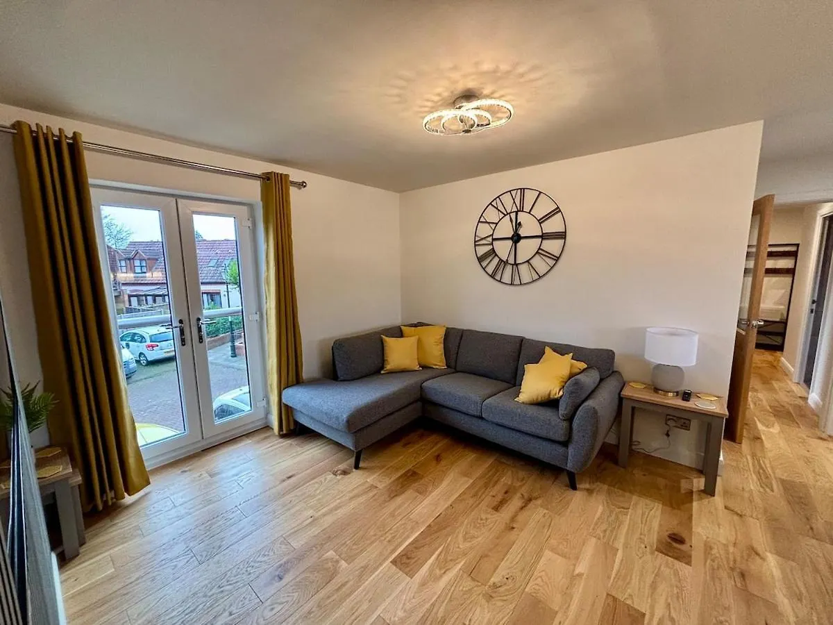 Marine Wharf 2 Bed Apartment Kingston upon Hull